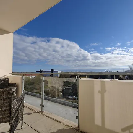 Апартаменты Bliss Place, Komfort Mit 2 Zimmern Und Balkon In Toplage