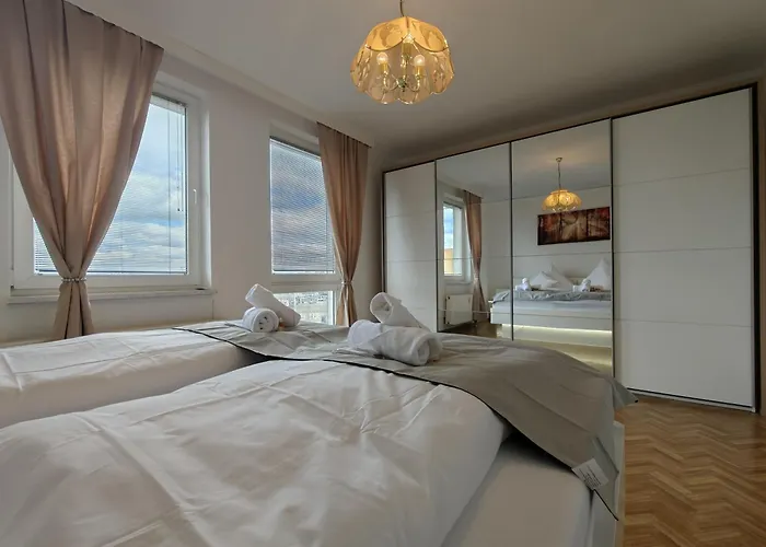 Bliss Place, Komfort Mit 2 Zimmern Und Balkon In Toplage Apartamento Magdeburgo